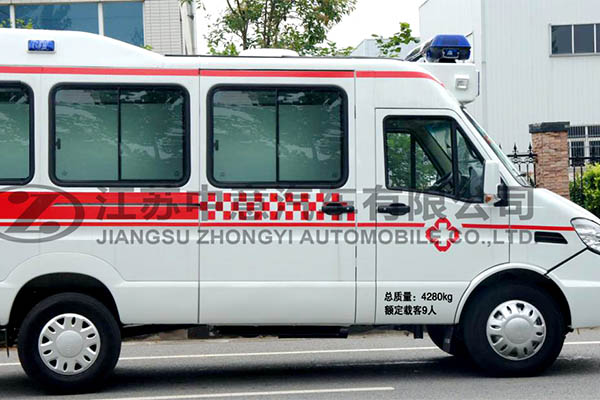 中意SZY5042XJHN5依维柯救护车