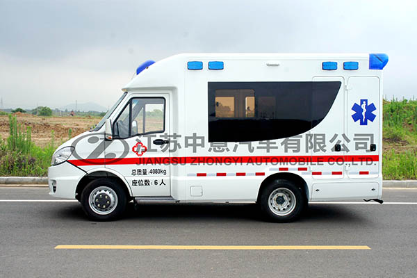 中意SZY5045XJHN2依维柯欧胜方舱救护车
